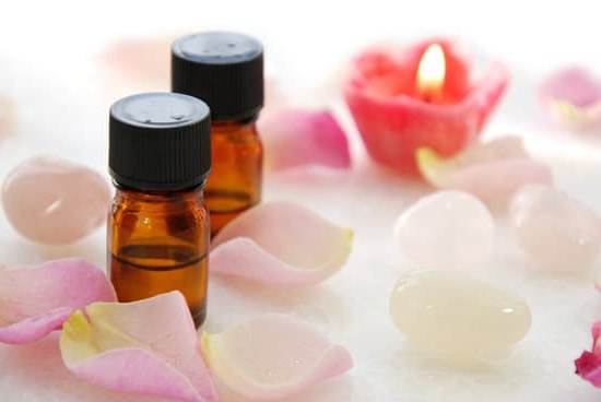 How To Make Aromatherapy Inhaler | Deep Aromatherapy